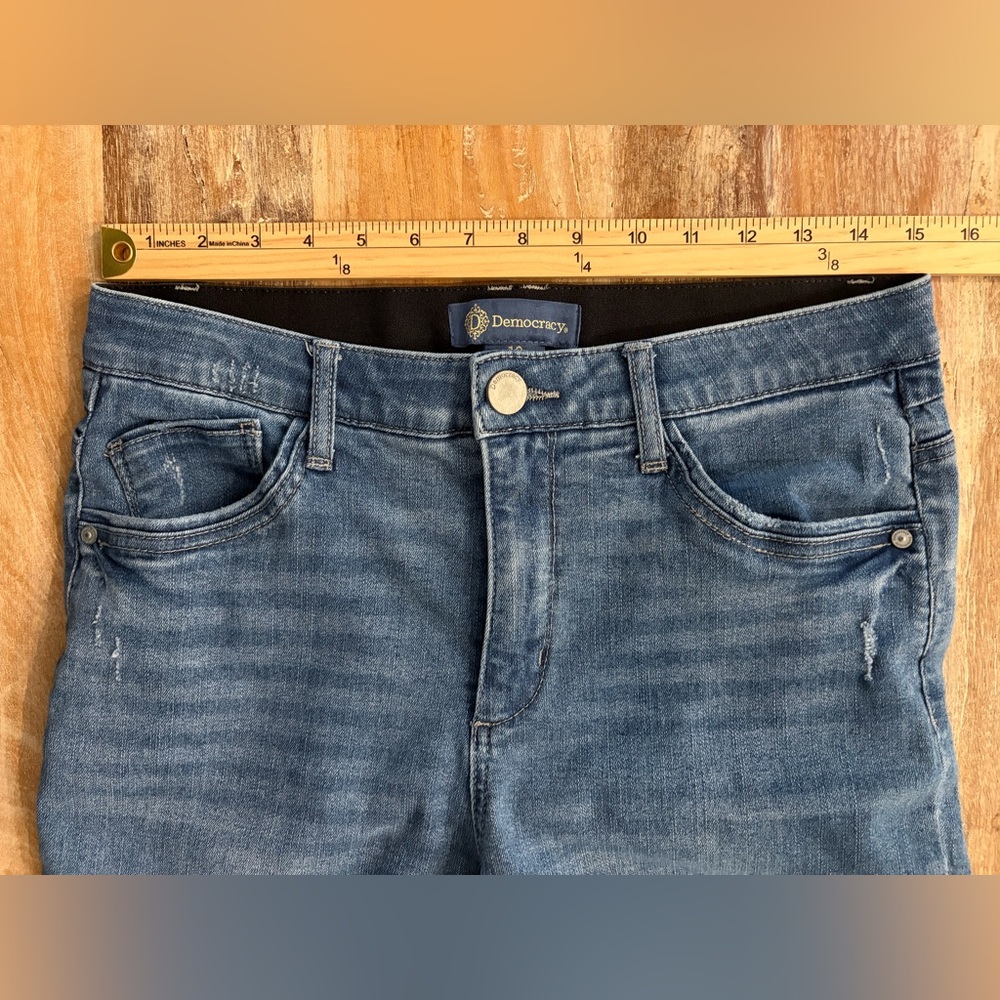 Democracy “Ab”solution Jeans Size 10 Medium Wash Barely Boot Cut - Picture 13 of 16